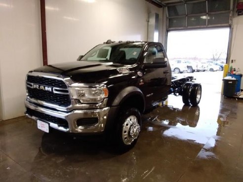 2020 Ram 5500 Chassis Cab Tradesman Diamond Black Crystal Pearlcoat, Viroqua, WI