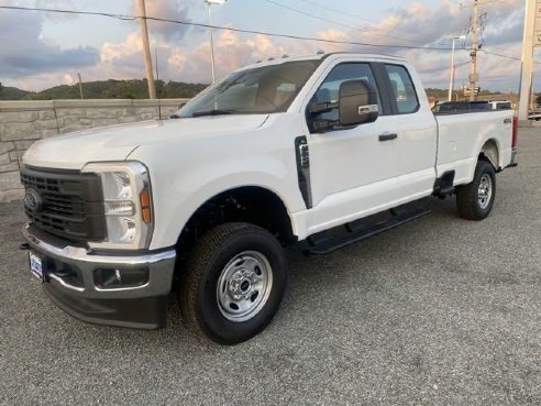 2024 Ford Super Duty F-250 XL White, Boscobel, WI