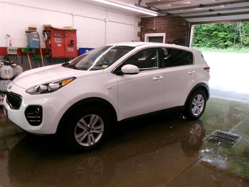 2018 Kia Sportage LX AWD 4dr SUV White, East Barre, VT