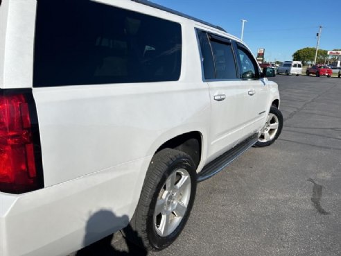 2017 Chevrolet Suburban Premier White, Viroqua, WI