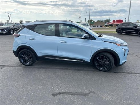 2022 Chevrolet Bolt EUV Premier Blue, Viroqua, WI