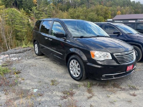 2015 Chrysler Town & Country Touring 4dr Mini Van Black, East Barre, VT