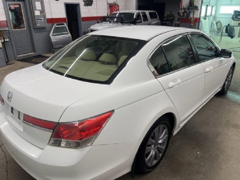 2012 Honda Accord EX 4dr Sedan 5A White, East Barre, VT